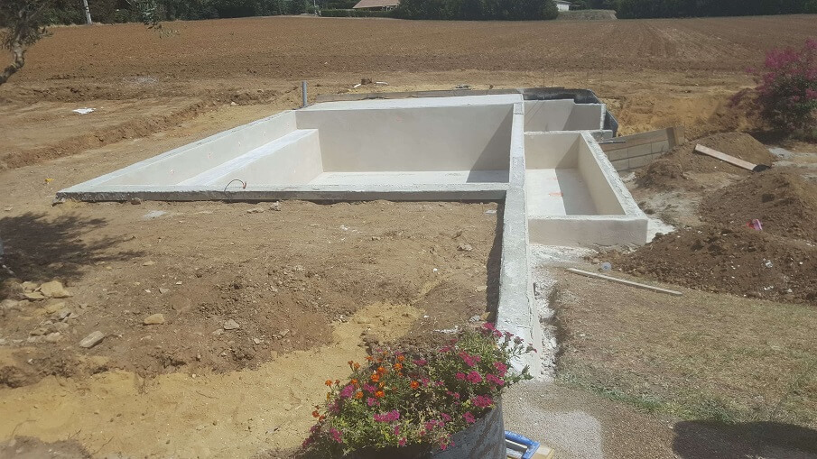 piscine monobloc enduit bassin